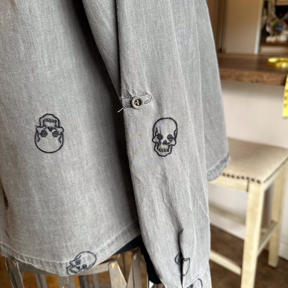 Gray Skull Print Women’s Button Up Shirt - Picture 3 of 6